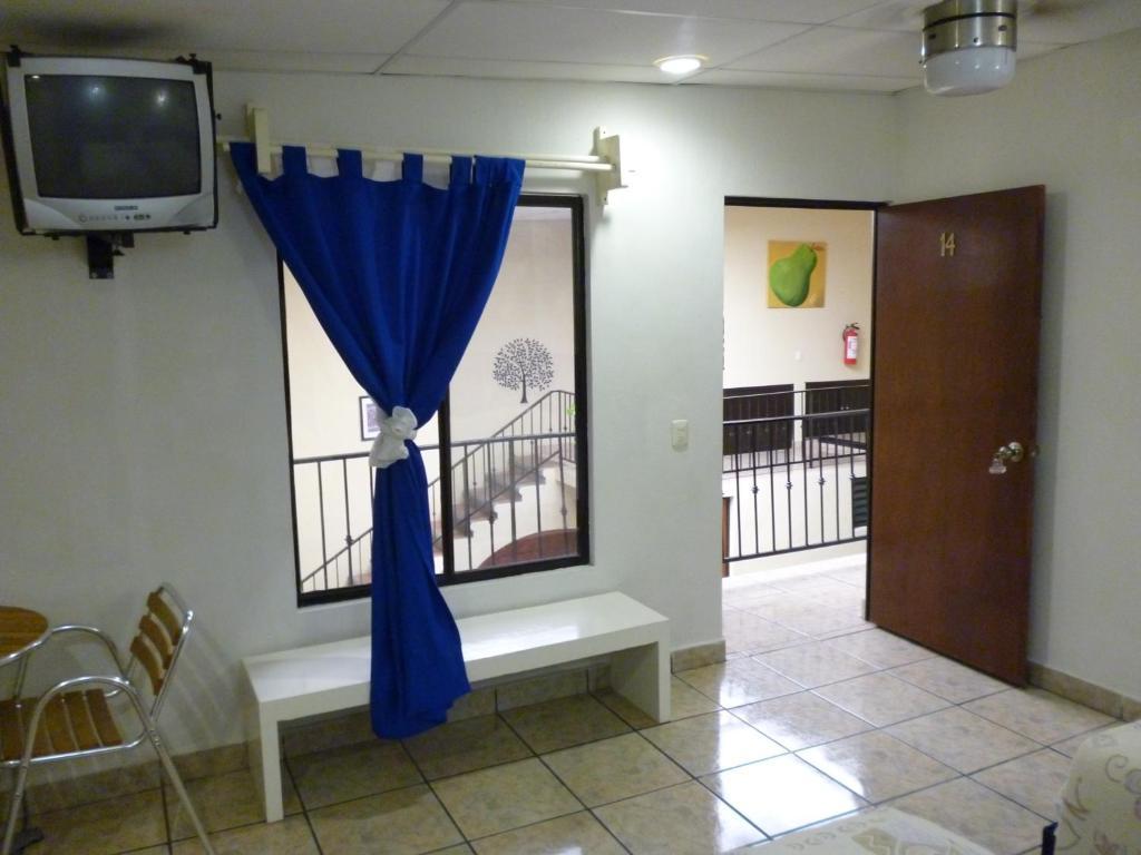 Uke Inn Hotel & Suites Xamaipak Tuxtla Gutiérrez Habitación foto